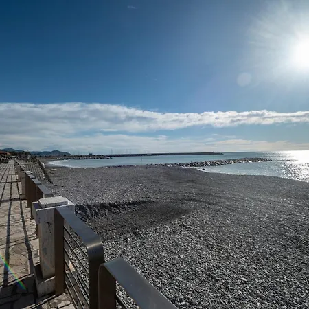 330 - Lord Nelson Chiavari, A Due Passi Dal Mare 3 * Chiavari
